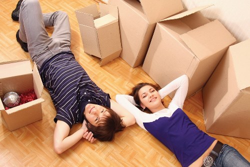 Secure storage units suitable for businesses in Frognal